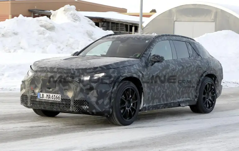 Mercedes-AMG SUV - Foto spia 03-03-2025 - 4