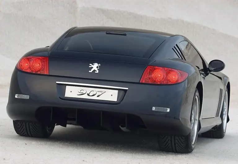 Peugeot 907 Concept - 1