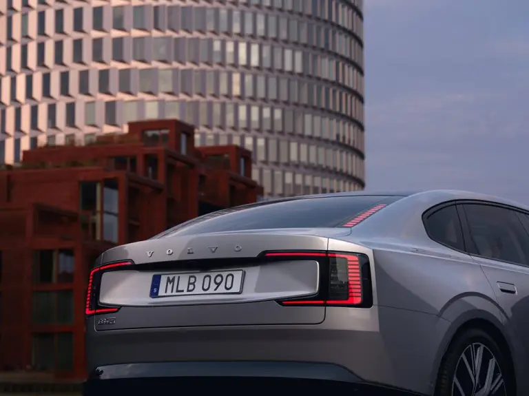 Volvo ES90 - 14
