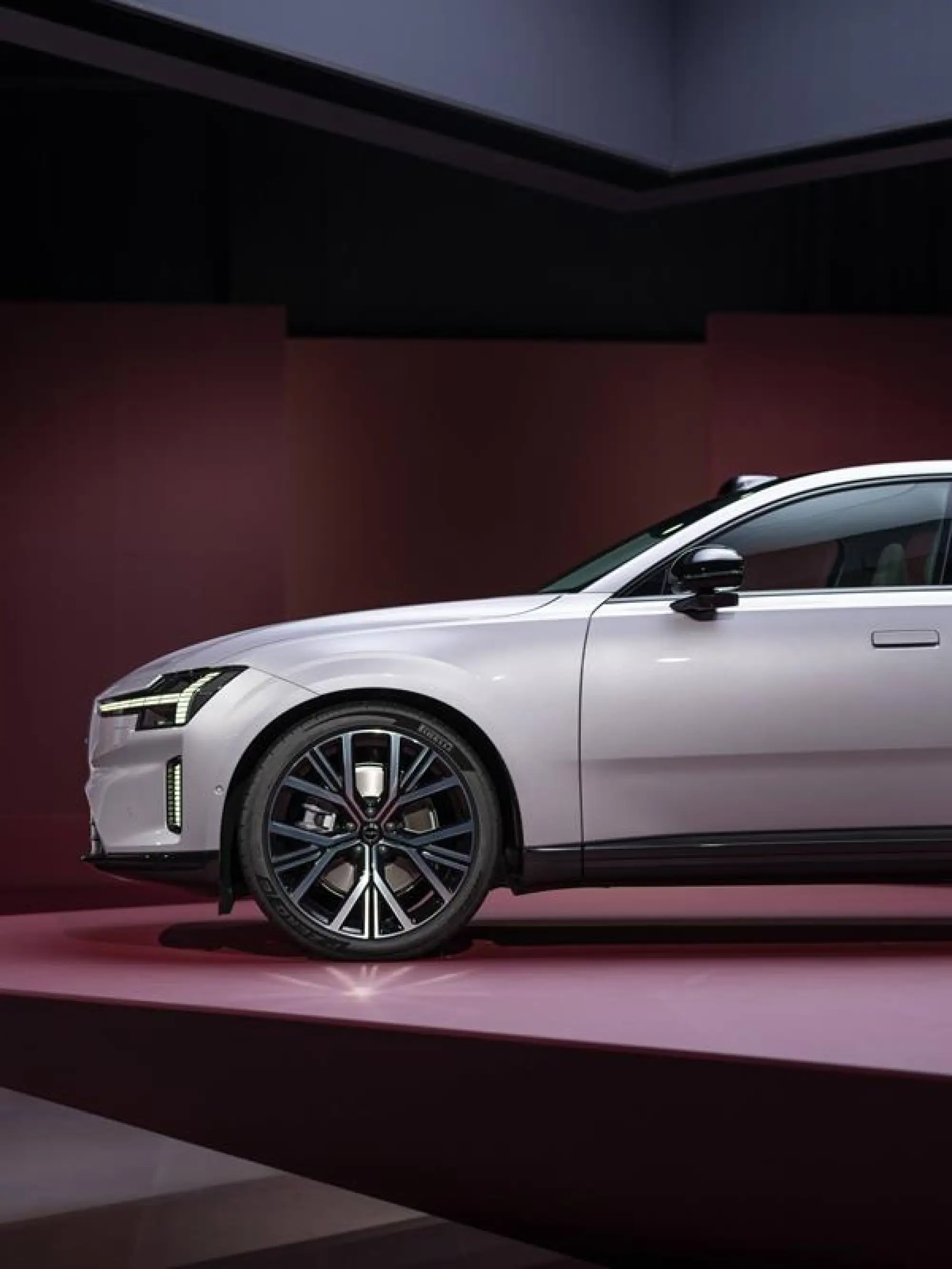Volvo ES90 - 107