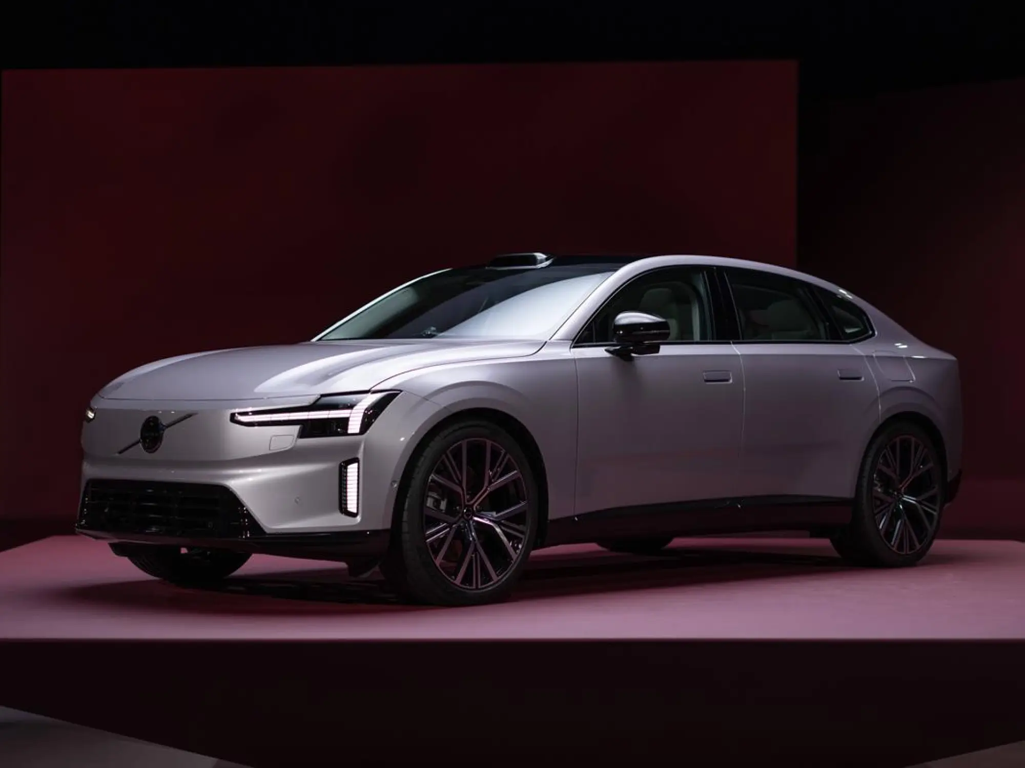 Volvo ES90 - 109