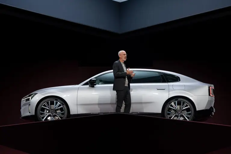 Volvo ES90 - 112