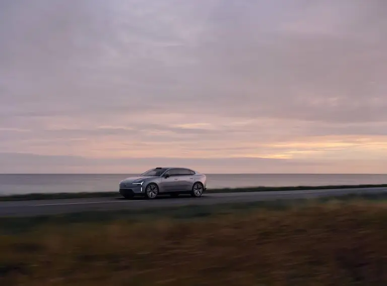 Volvo ES90 - 11