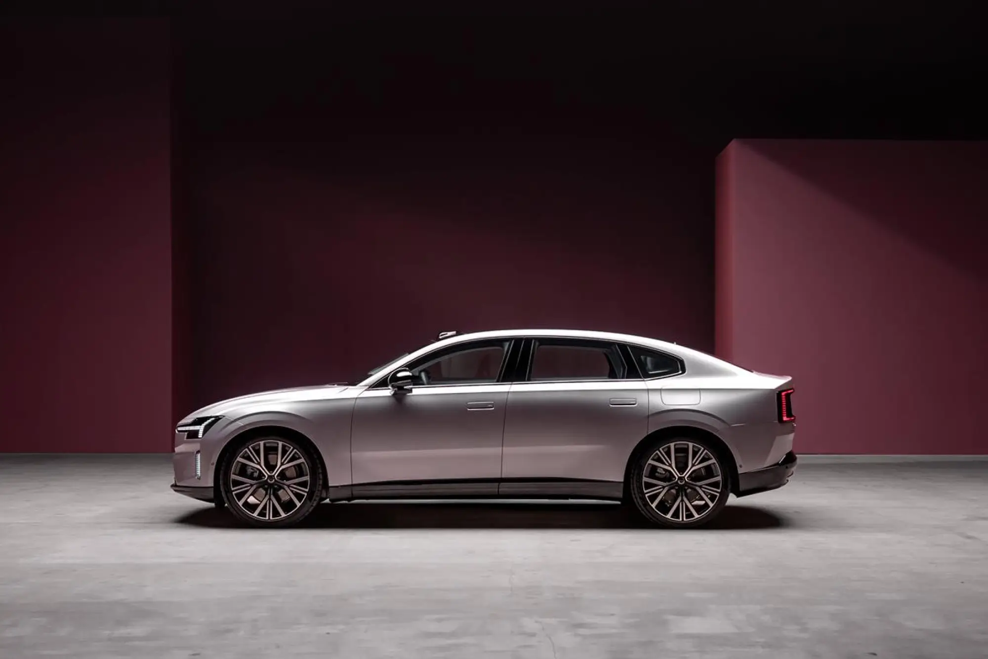 Volvo ES90 - 18