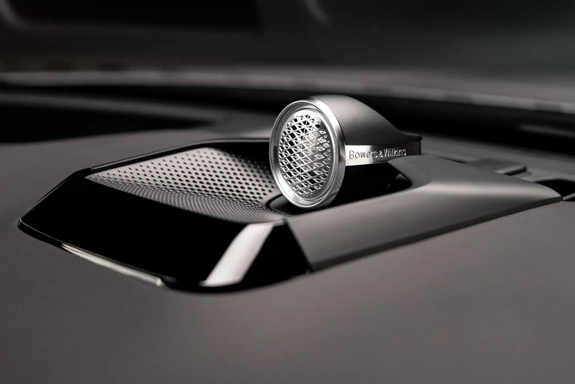 Volvo ES90 - 33