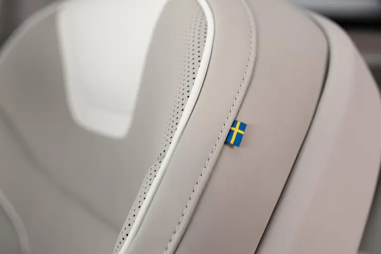 Volvo ES90 - 35