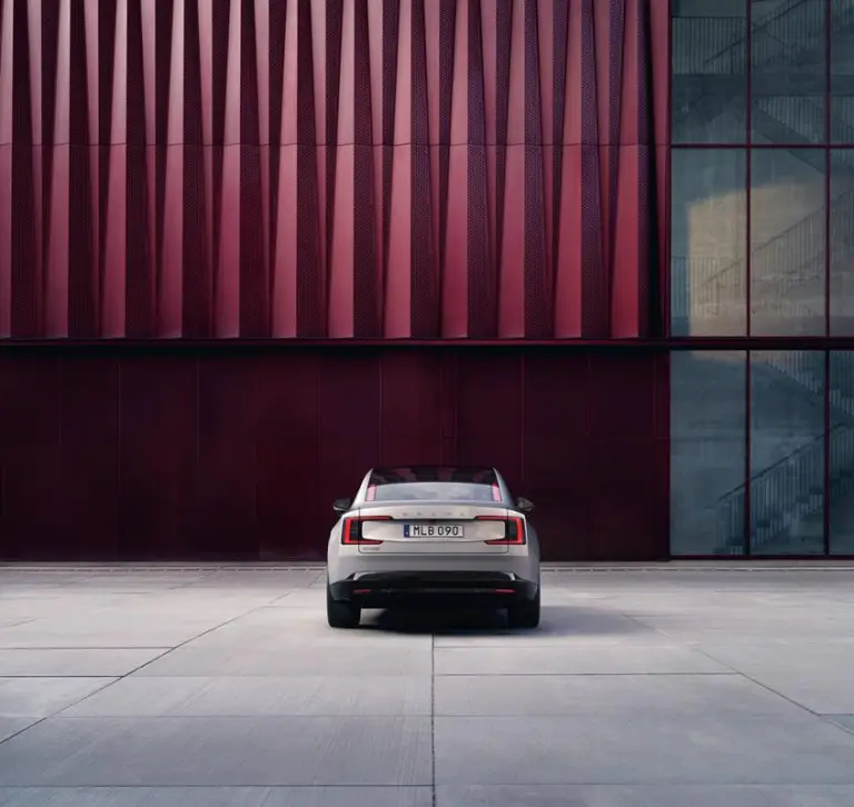 Volvo ES90 - 4