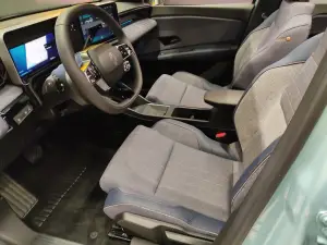 Renault 4 E-Tech Electric 2025 - Foto live Milano