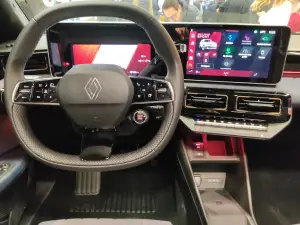 Renault 4 E-Tech Electric 2025 - Foto live Milano