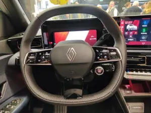 Renault 4 E-Tech Electric 2025 - Foto live Milano