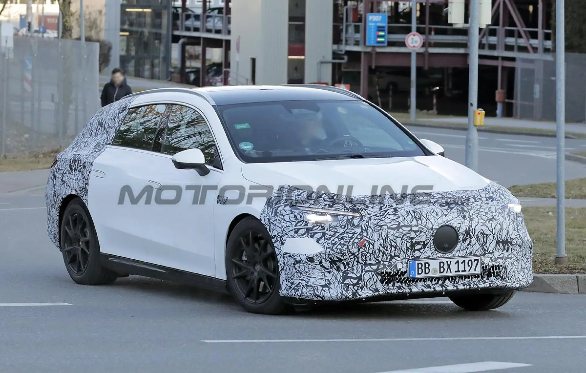 Mercedes CLA Shooting Brake 2026 - Foto spia 06-03-2025 - 1