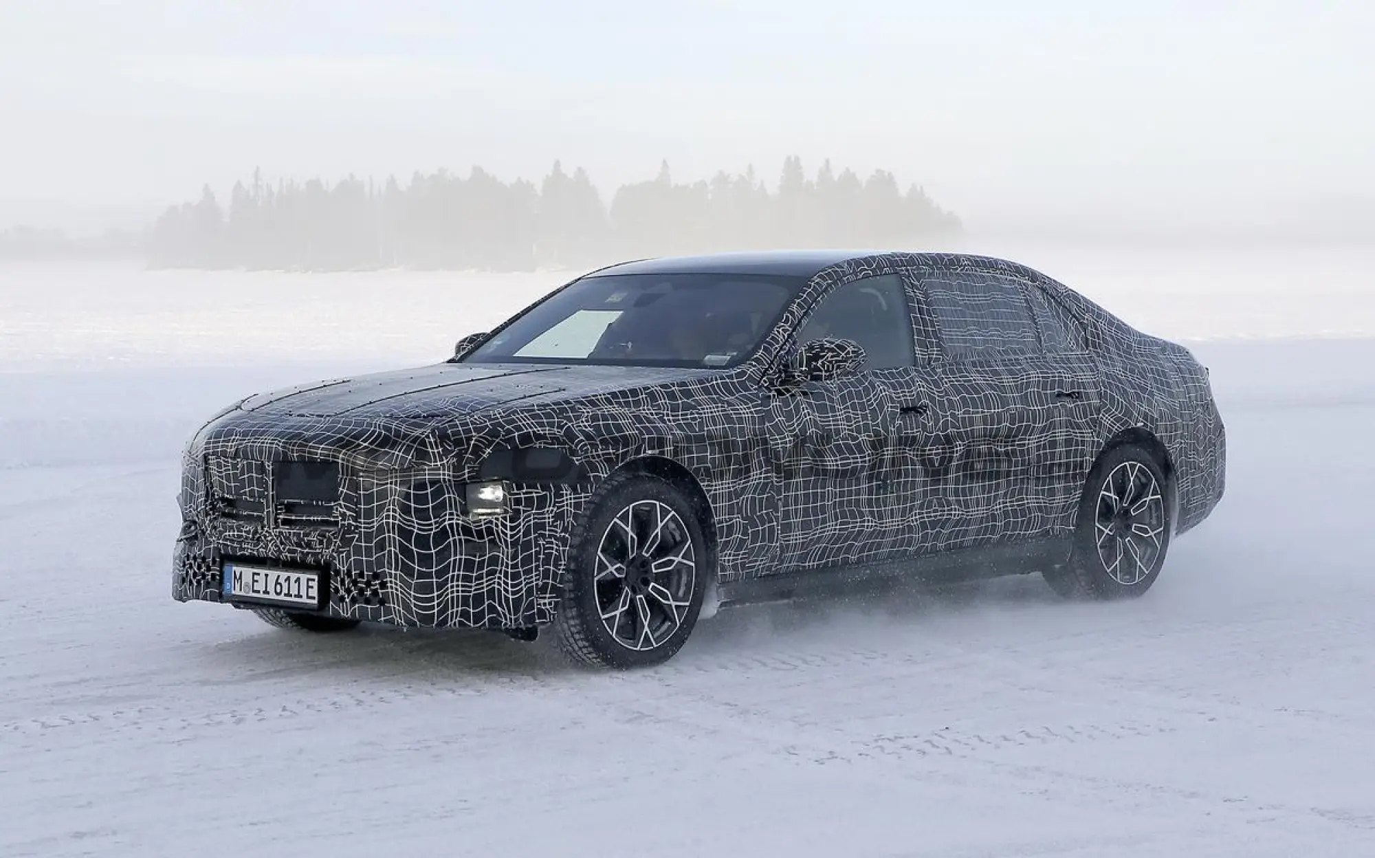 BMW Serie 7 2026 - Foto spia 06-03-2024 - 6