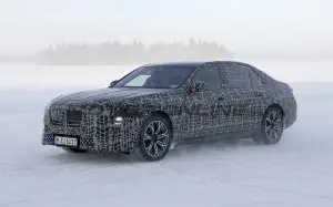 BMW Serie 7 2026 - Foto spia 06-03-2024 - 6