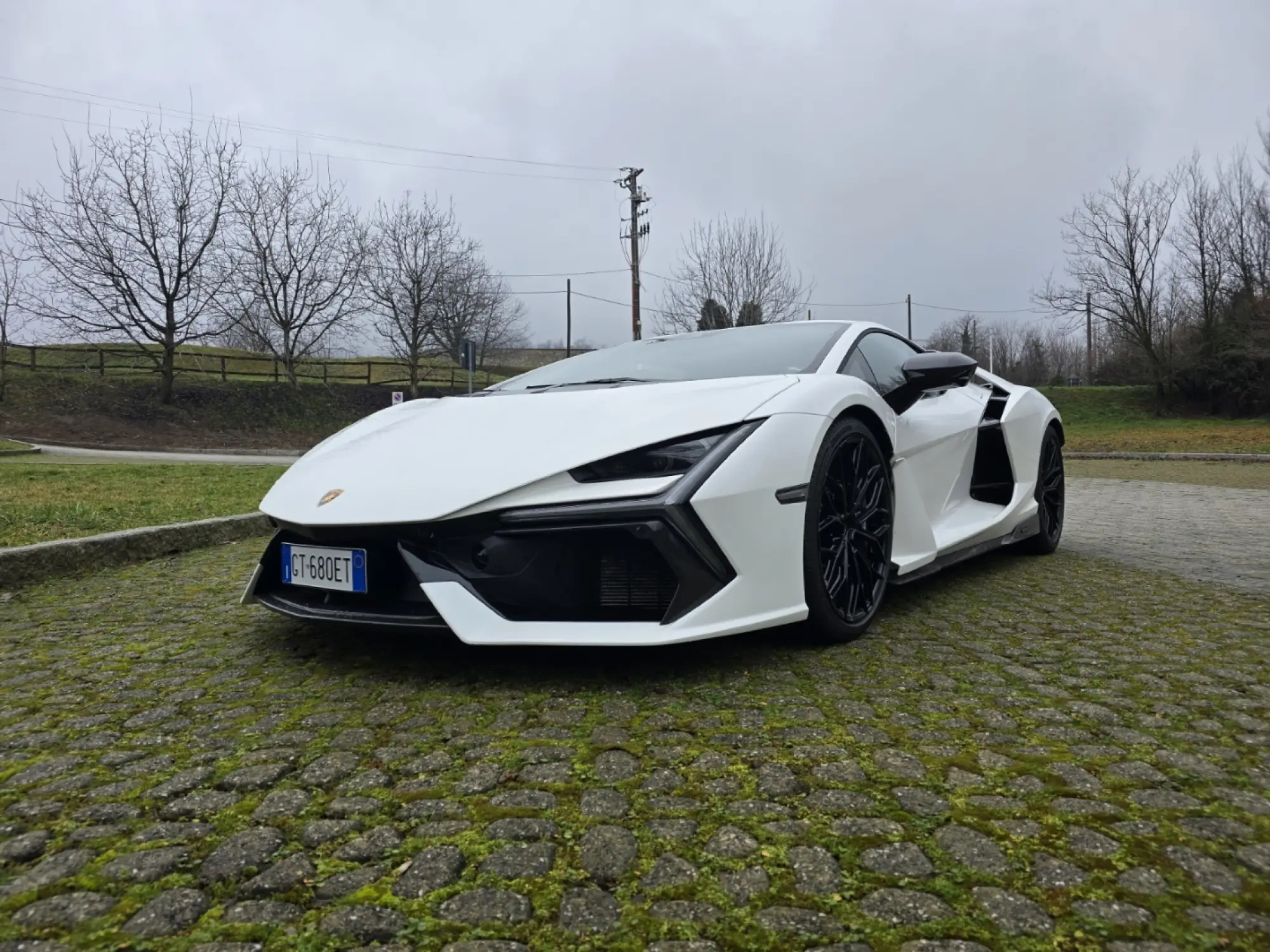 Lamborghini Revuelto 2025 Prova su strada - 1
