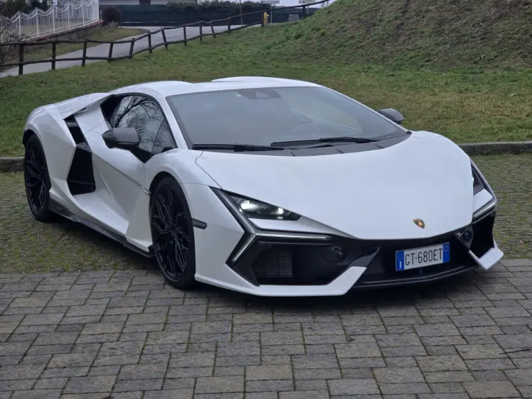 Lamborghini Revuelto 2025 Prova su strada - 8