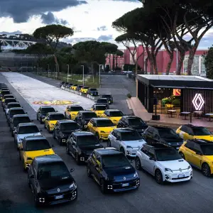 Renault 5 E-Tech Electric - Carovana a Roma