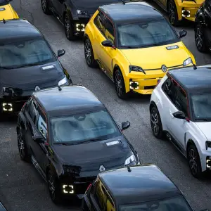 Renault 5 E-Tech Electric - Carovana a Roma