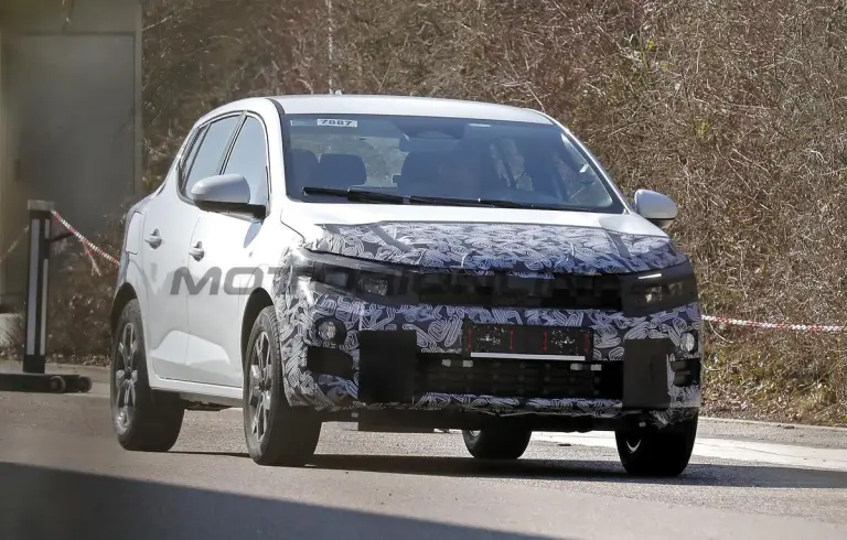 Dacia Sandero 2026 - Foto spia 11-03-2025 - 9