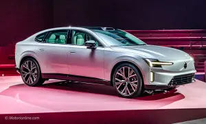 Volvo ES90 2025 - Foto dal vivo - 2