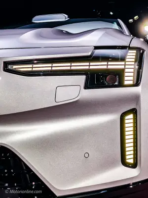 Volvo ES90 2025 - Foto dal vivo - 5