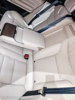 Volvo ES90 2025 - Foto dal vivo - 4