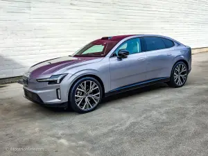 Volvo ES90 2025 - Foto dal vivo - 11