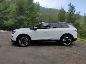 Opel Grandland PHEV 2025 - Prova Maiorca