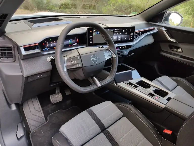 Opel Grandland PHEV 2025 - Prova Maiorca - 19