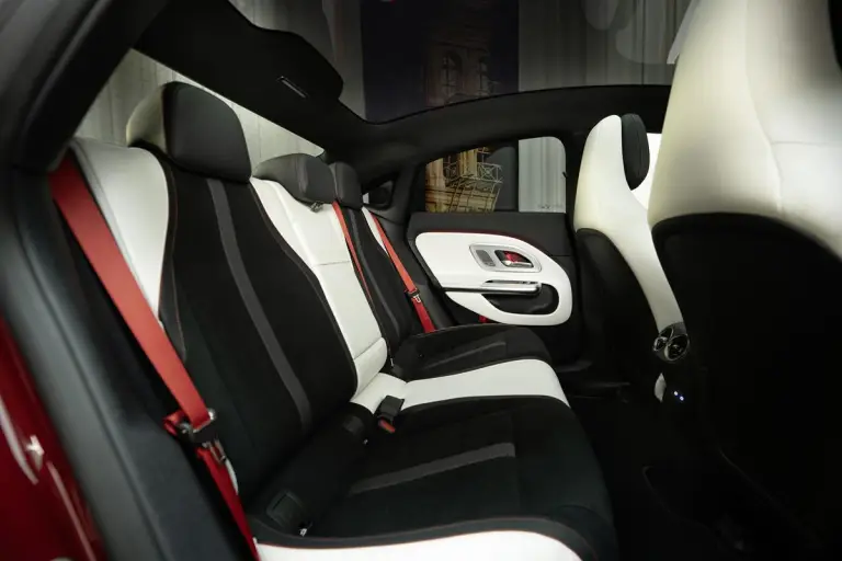 Mercedes CLA 2025 - 25