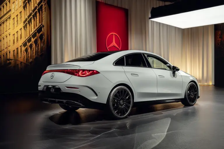 Mercedes CLA 2025 - 60