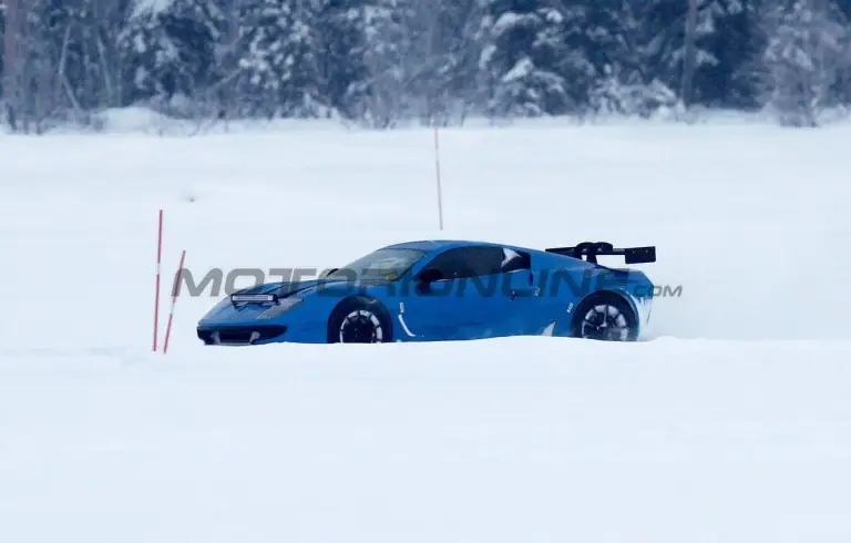 Alpine A310 - Foto spia 18-03-2025 - 15