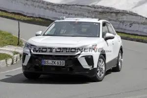 Volkswagen T-Roc - Foto spia 18-3-2025