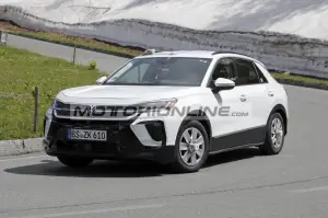 Volkswagen T-Roc - Foto spia 18-3-2025