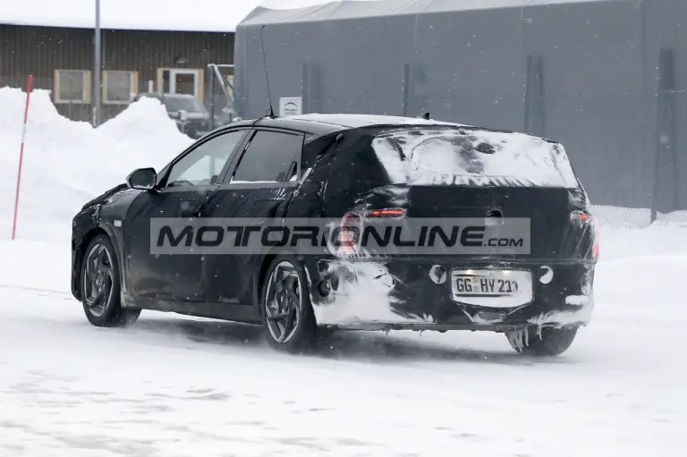 Kia Ceed - Foto spia 19-3-2025 - 8
