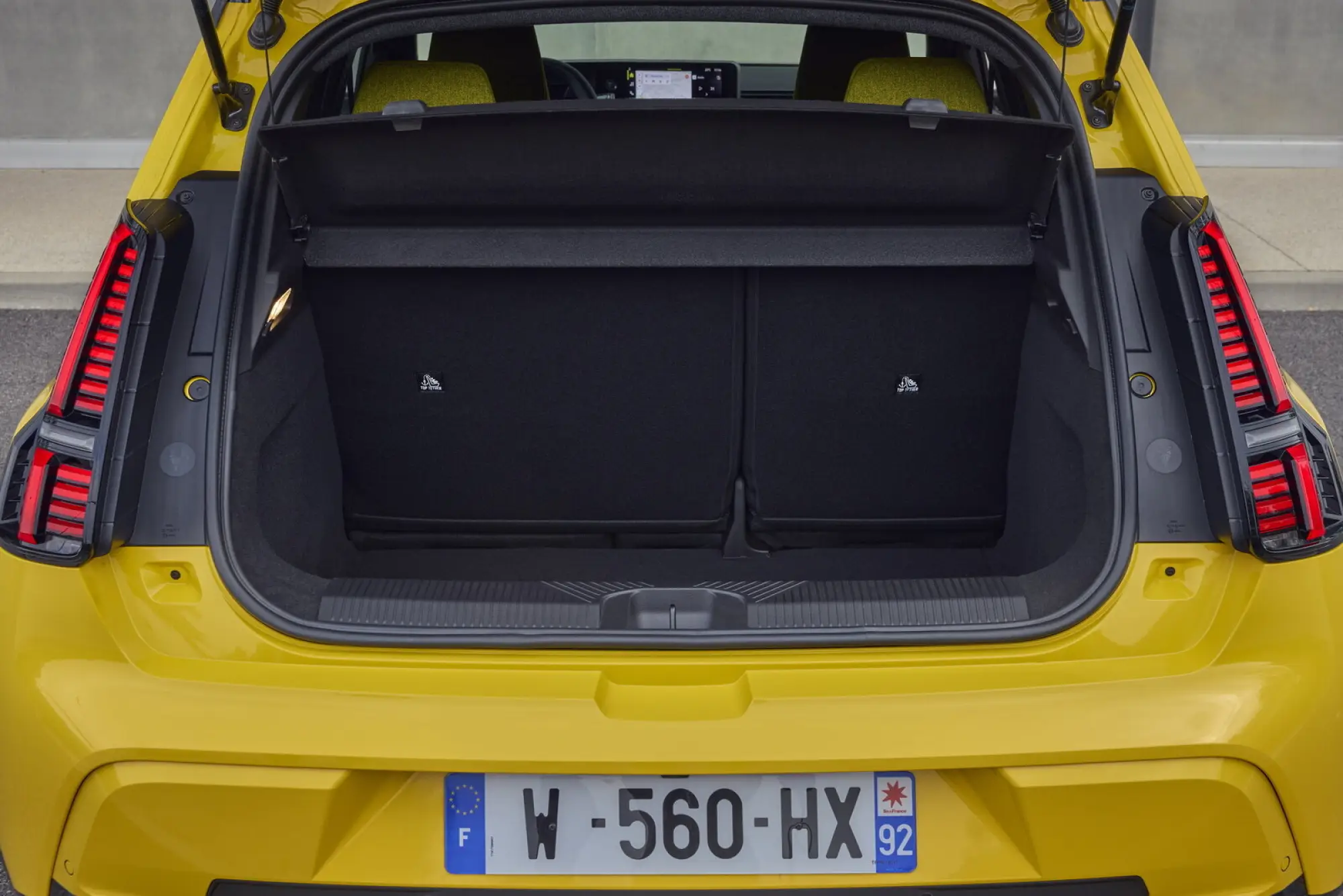 Renault 5 E-Tech 2025 caratteristiche - 3
