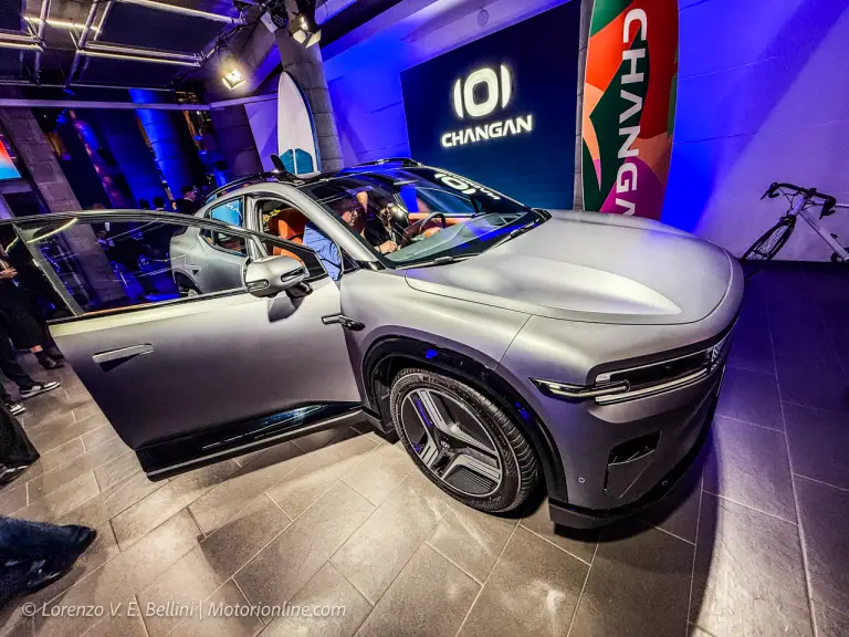 ChangAn Deepal S07 - Debutto Europeo - 26