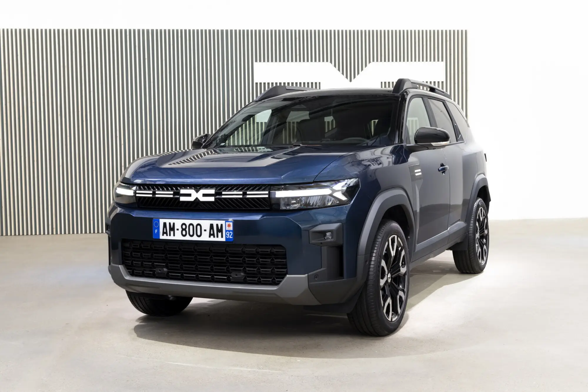 Dacia Bigster 2025: foto, prezzo, dimensioni, allestimenti - 15