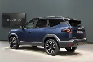 Dacia Bigster 2025: foto, prezzo, dimensioni, allestimenti - 14