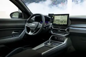 Dacia Bigster 2025: foto, prezzo, dimensioni, allestimenti - 10