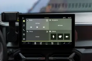 Dacia Bigster 2025: foto, prezzo, dimensioni, allestimenti - 5