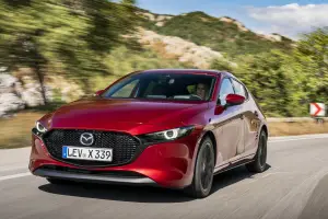 Mazda 3 2025: prezzo, foto, dimensioni, allestimenti - 7