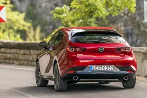 Mazda 3 2025: prezzo, foto, dimensioni, allestimenti - 6
