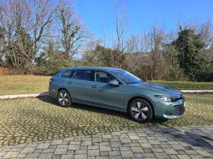 Volkswagen Passat Variant 2025 come va - 2