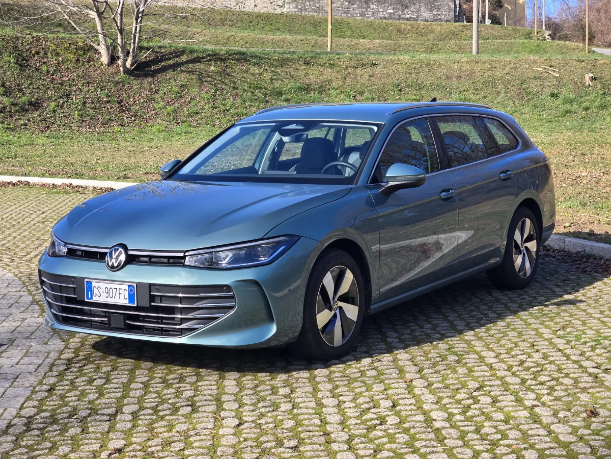 Volkswagen Passat Variant 2025 come va - 10