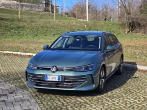 Volkswagen Passat Variant 2025 come va - 3