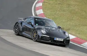 Porsche 911 Turbo S 2026 - Foto spia 25-03-2025 - 4