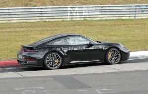Porsche 911 Turbo S 2026 - Foto spia 25-03-2025 - 6