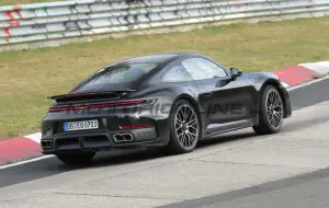 Porsche 911 Turbo S 2026 - Foto spia 25-03-2025 - 7
