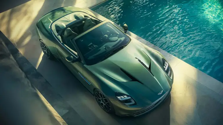 Aston Martin Vanquish Volante - 16