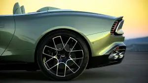 Aston Martin Vanquish Volante - 2